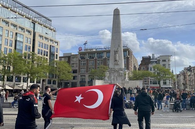 Beşiktaş taraftarı, Dam Meydanı'nda