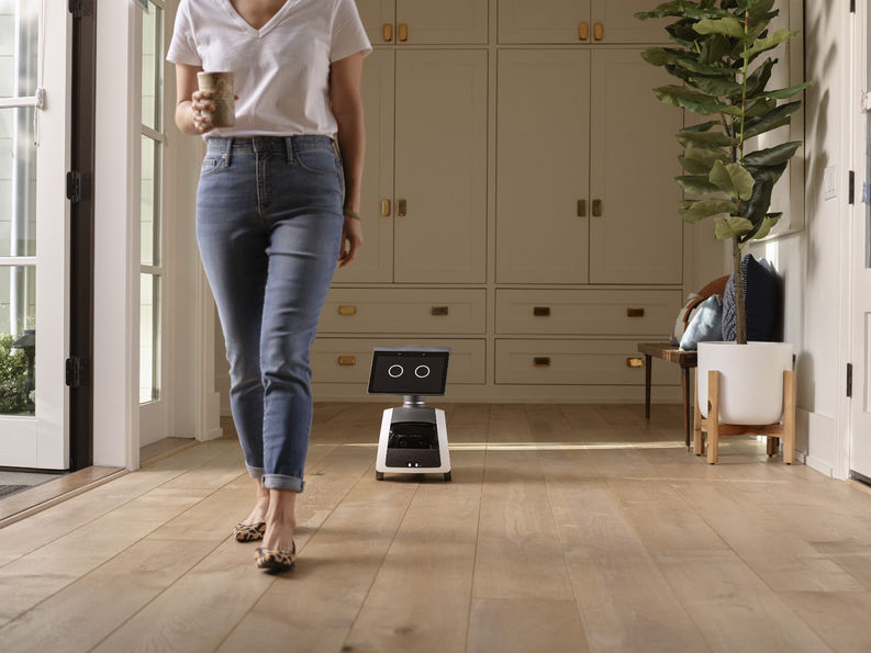 İşte yapay zeka destekli akıllı ev robotu Amazon Astro! Haberler