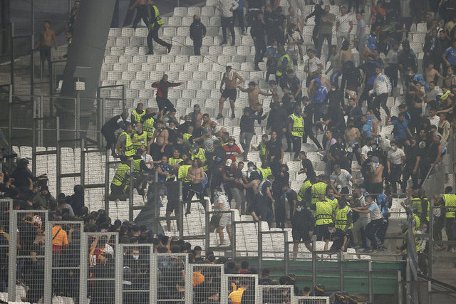 Spor yazarlarından Marsilya Galatasaray maçı yorumları: İmdadına tribünler yetişti!