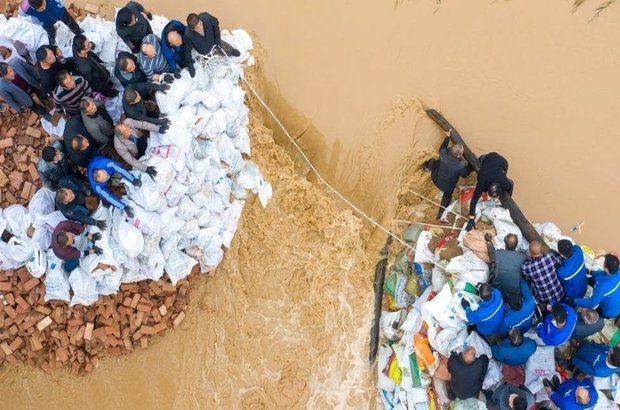 Çin'de sel felaketi: Yaklaşık 2 milyon kişi yerlerinden oldu