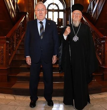 Büyükelçi Mercan'dan Bartholomeos onuruna kahvaltı