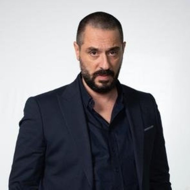 Эмир Бендерлиоглу турецкий актёр.