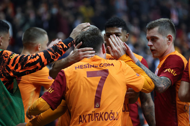 Spor Yazarları, Galatasaray Gaziantep FK Maçını Kaleme Aldı ...