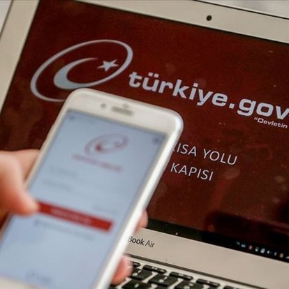 Türkiye e-Devlet'e geçiyor! Yeni yılda hedef 60 milyon