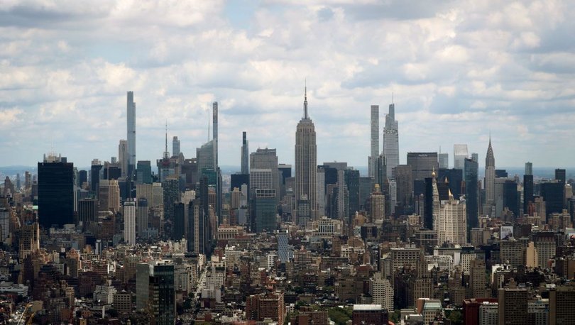 New York'ta aşı yaptırmayan 9 bin belediye çalışanı ücretsiz izne çıkartıldı