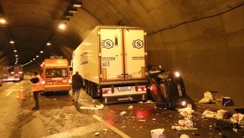 Adana-Ankara Otoyolu'nda zincirleme kaza: 4 yaralı