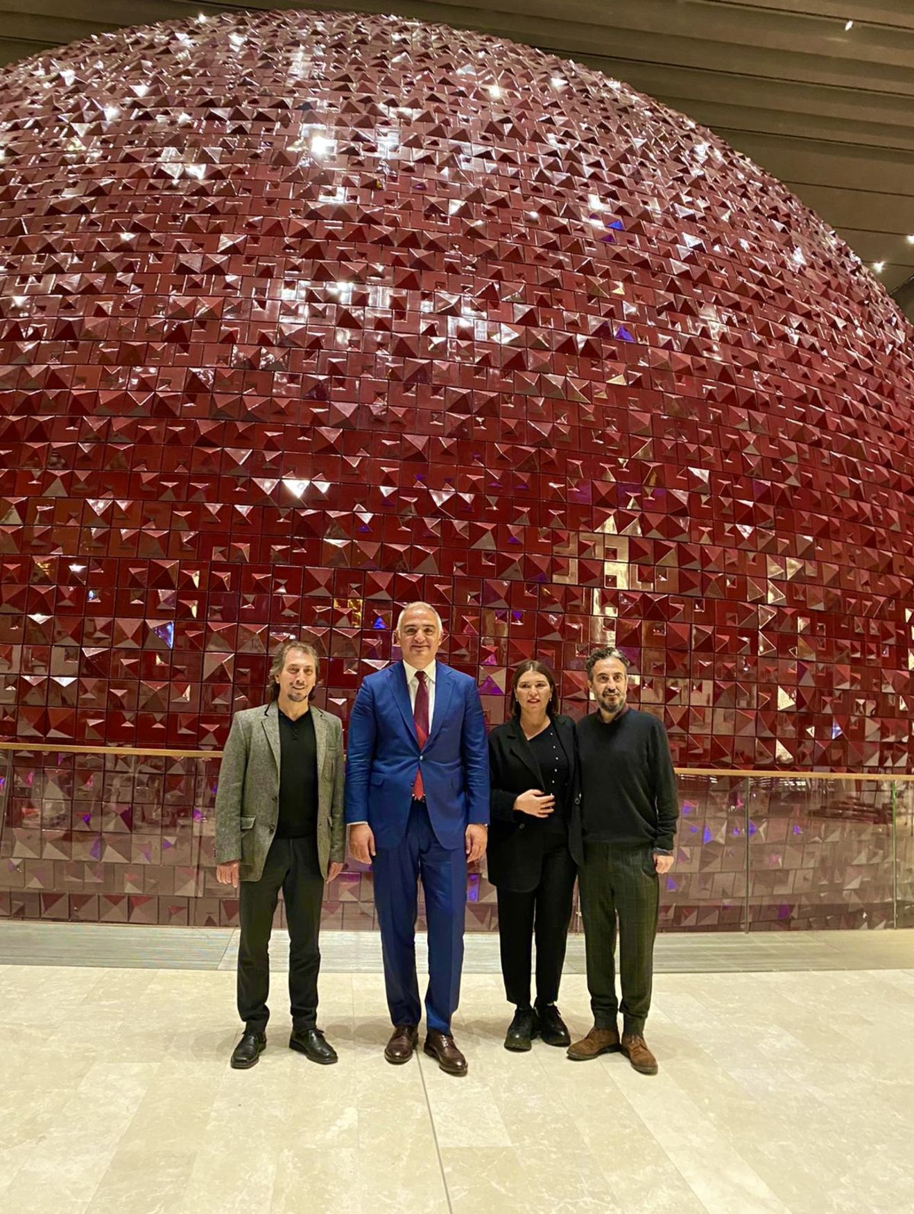 Kültür ve Turizm Bakanı Mehmet Nuri Ersoy'un davetine Habertürk'ten Mehmet Çalışkan, Esin Övet ve Kadir Kaymakçı katıldı. 