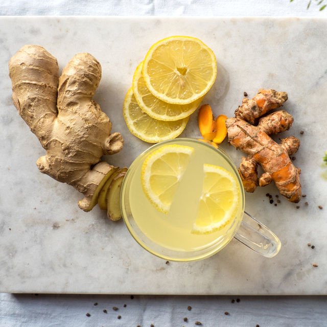 Bağışıklığı güçlendiren zencefil ve limonlu karışım
