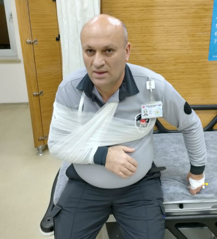 feci olay son dakika hasta hastaneyi savas alanina cevirdi gorevlinin kolu cikti haberler son dakika haberleri feci olay son dakika hasta hastaneyi savas alanina cevirdi gorevlinin kolu cikti haberler son dakika haberleri