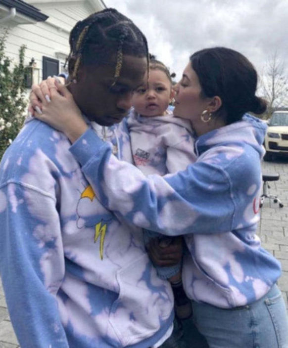 Travis Scott-Kylie Jenner &ccedil;ifti ile kızları Stormi