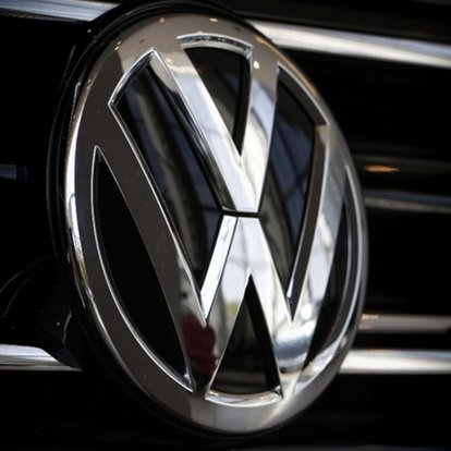 VOLKSWAGEN'E DAVA! Greenpeace Almanya, “iklim krizini körüklediği” iddiasıyla Volkswagen hakkında dava açtı