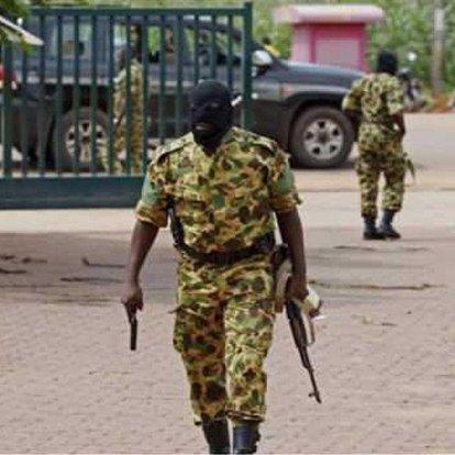 Burkina Faso'da terör saldırısında 20 asker öldü - HABERLER