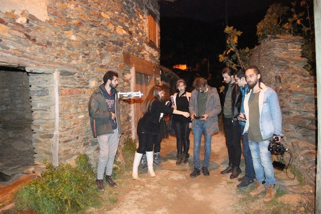 İzmir'in hayalet köyü korku filmine set oldu