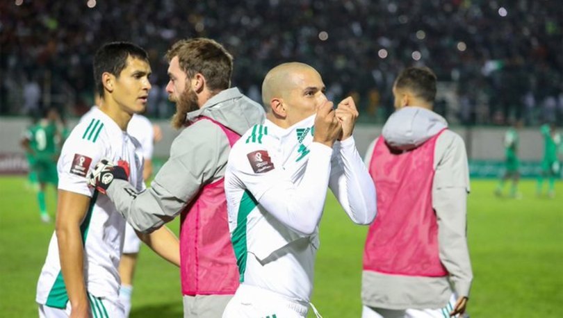 Feghouli attı, Cezayir play-off'a kaldı