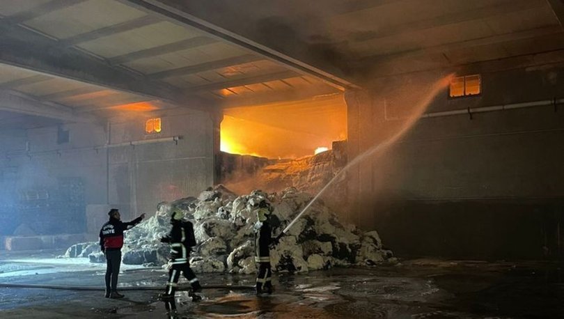 Afyonkarahisar'da iplik fabrikasında yangın - HABERLER