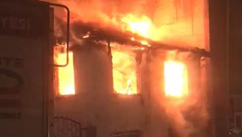 SON DAKİKA... Kocaeli'de iki katlı ev yandı: Yaşlı adam yanarak öldü! - HABERLER