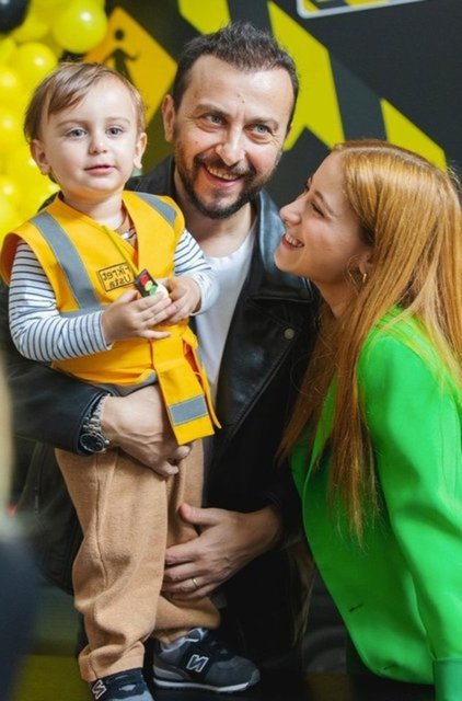 Defne Samyeli'nin kızı Deren Talu 25 yaşında! - Magazin haberleri