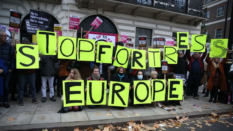 SON DAKİKA! Polonya ve AB'nin mülteci politikası İngiltere’de protesto edildi