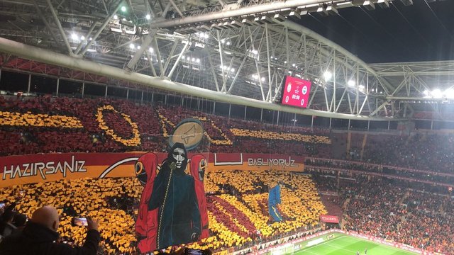 Galatasaray'dan derbiye özel 'Squid Game' koreografisi