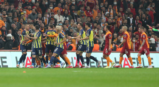 Galatasaray - Fenerbahçe maçı yazar yorumları