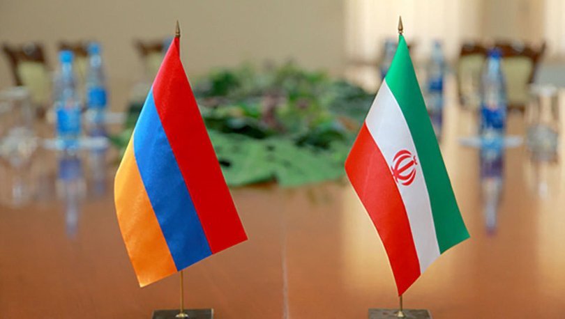 İran ve Ermenistan dışişleri bakanlarından telefon görüşmesi