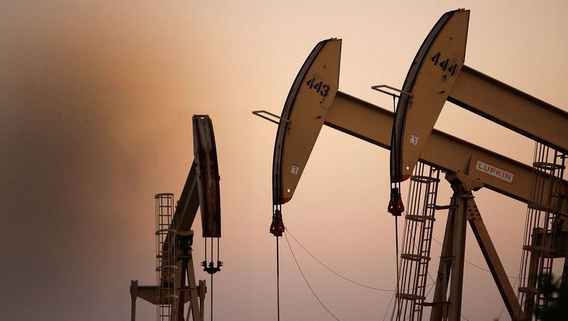 Brent petrolün varil fiyatı 74.38 dolar