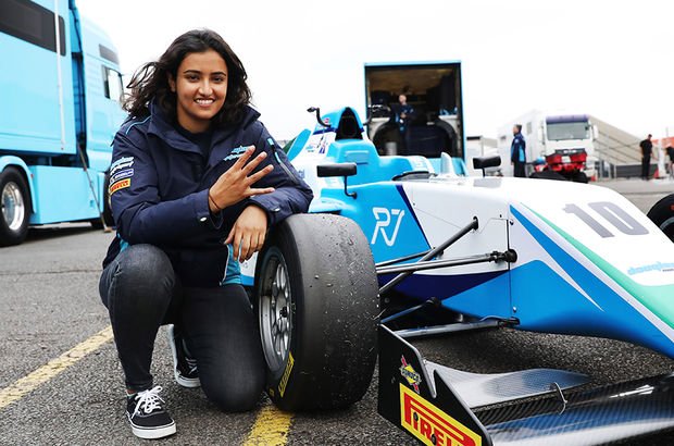 İlk Suudi kadın yarış pilotu F1 büyükelçisi olarak atandı!