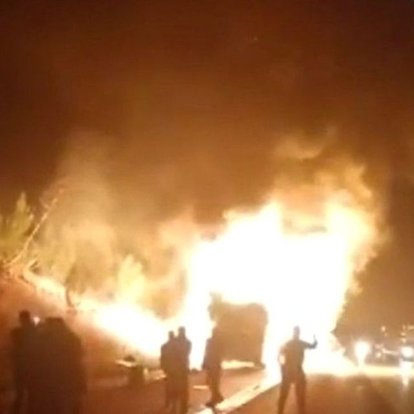 Osmaniye'de seyir halindeki yolcu otobüsü yandı, faciadan dönüldü! - HABERLER