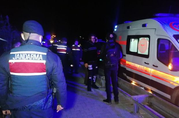 Antalya'da tekneden denize düşen 15 Suriyeliden 2'si kayboldu