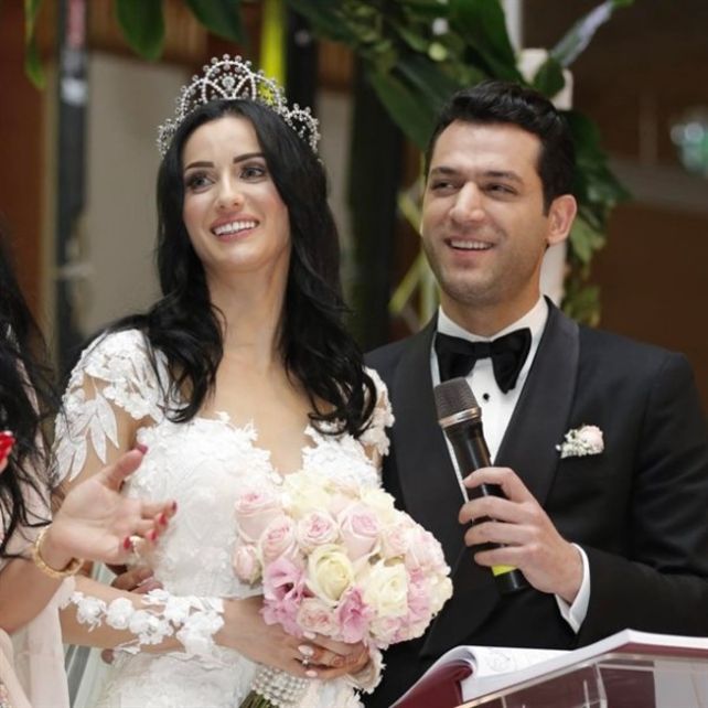 Elbani ile Yıldırım, 2016'da nikah masasına oturmuştu.