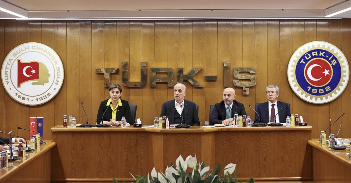 asgari ucret zammi 2022 son dakika aciklama geldi agi ne olacak