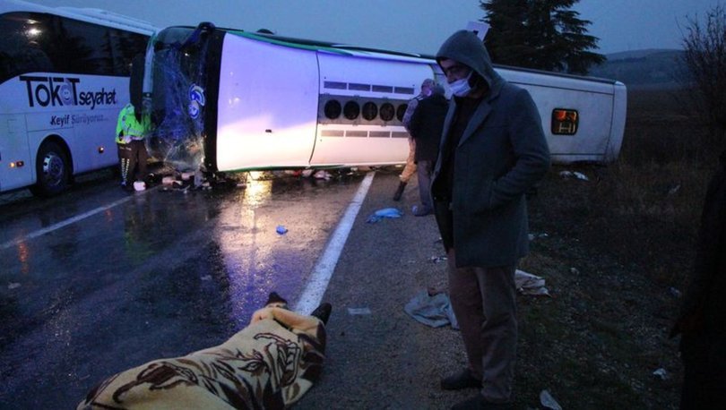 amasya da yolcu otobusu devrildi 2 olu 24 yarali gundem haberleri