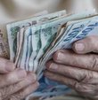 2022 emekli maaş zammı ne kadar olacak? Sorusu merak konusu olmaya devam ederken emekli maaşı zammı tahminlerinde sona yaklaşıldı. SSK ve Bağkur emeklileri Ocak ayıyla birlikte emekli maaşlarına eklenecek zam tutarını araştırıyor. Peki, 2022 Ocak emekli maaş zammı ne kadar olacak? İşte 2022 emekli zammı hakkında... 