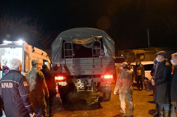 Kırklareli'nde sağanak: Mahsur kalanlar askeri araçlarla kurtarıldı
