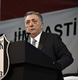 Beşiktaş Kulübü Başkanı Ahmet Nur Çebi, hakem performanslarından duydukları rahatsızlık nedeniyle Türkiye Futbol Federasyonu