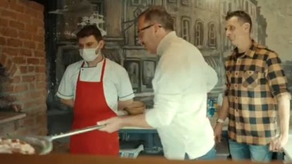 Bakan Kasapoğlu ile Guidetti pizza yaptı