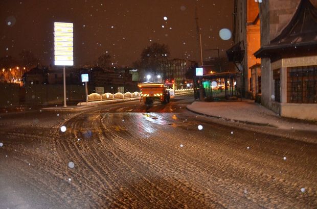 Edirne'de kar ulaşımı olumsuz etkiledi