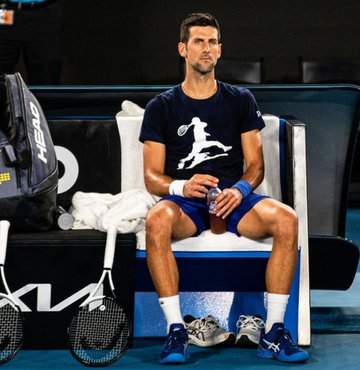 Son dakika haberi... Dünyada tek erkekler tenisinin bir numarası olan Sırp raket Novak Djokovic