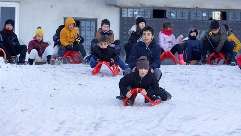 SON DAKİKA | Kar tatili haberleri peş peşe! Hangi iller ve ilçelerde okullar tatil oldu? 19 Ocak 2022 yarın kar tatili olan iller listesi