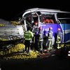 Yolcu otobüsü TIR'a çarptı: 1 ölü, 21 yaralı