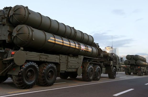 Rusya askeri tatbikat için iki S-400 gönderdi