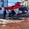 Hamile kadın helikopterle hastane götürüldü