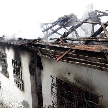 İzmir'de evde çıkan yangında 1 kişi öldü