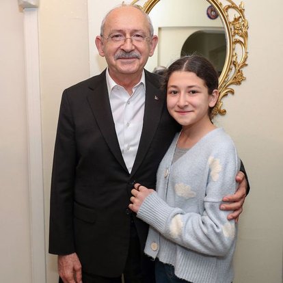 Kılıçdaroğlu, kendisini davet eden öğrenciyi ziyaret etti