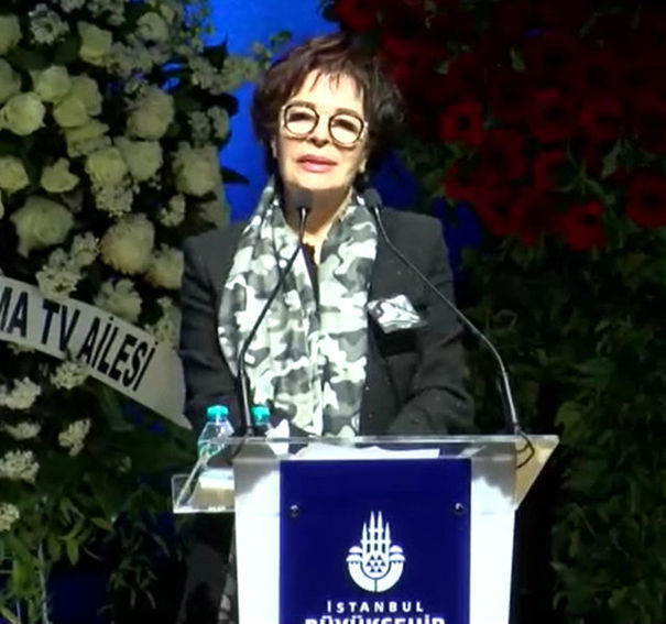 Vasiyeti gerçekleşti! Fatma Girik son yolculuğuna uğurlandı