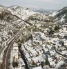 Karla kaplandı... Sakin şehir havadan görüntülendi thumbnail