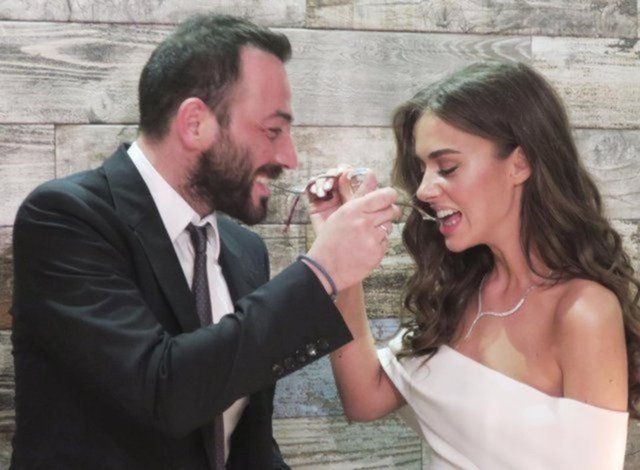 Büyülü saat... Bensu Soral ile Hakan Baş'tan son dakika fotoğraf!