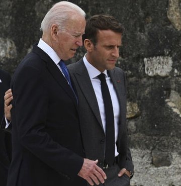 ABD Başkanı Joe Biden ile Fransa Cumhurbaşkanı Emmanuel Macron, Ukrayna krizinde son durumu değerlendirdi