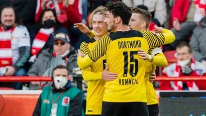 Borussia Dortmund rahat kazandı
