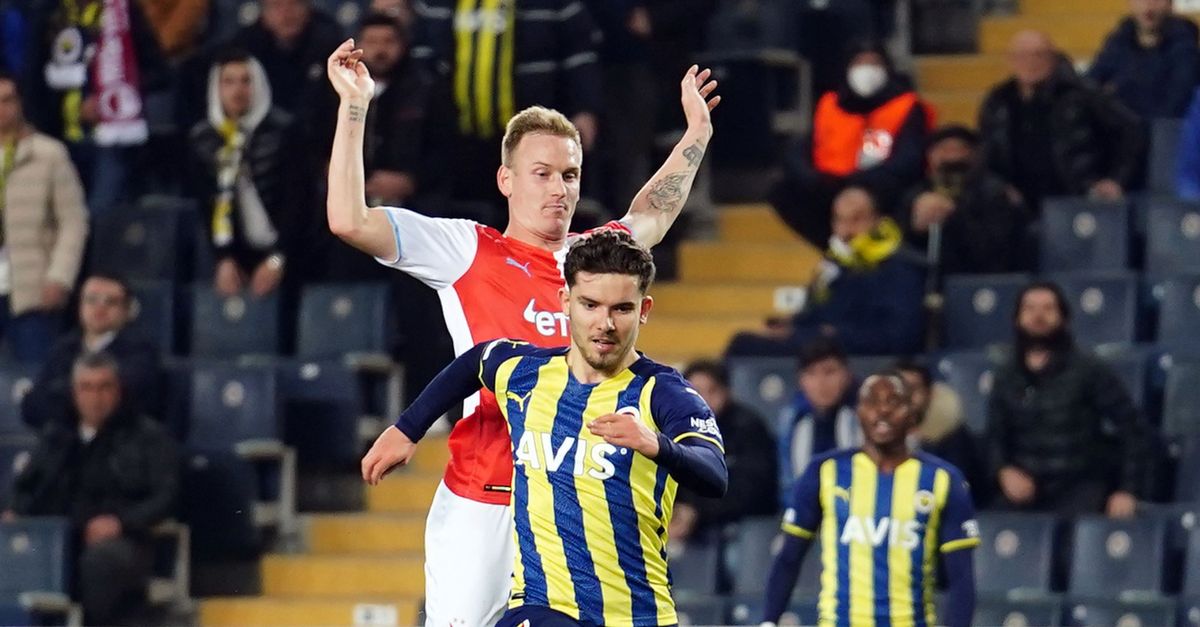 Fenerbahce taste 3-2 loss against Slavia Praha in Istanbul